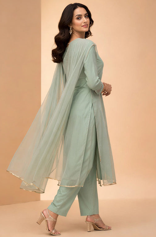 Women Printed Regular Kurta with Trousers & Dupatta